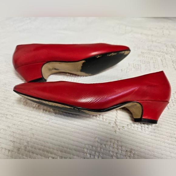 Vintage Red Heels - Picture 7 of 10